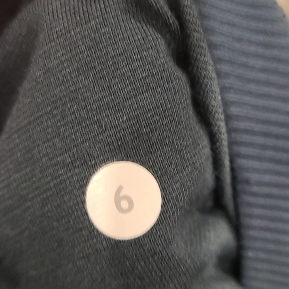 Lululemon In Flux Hooded Jacket Reversible - 6 - Picture 10 of 13